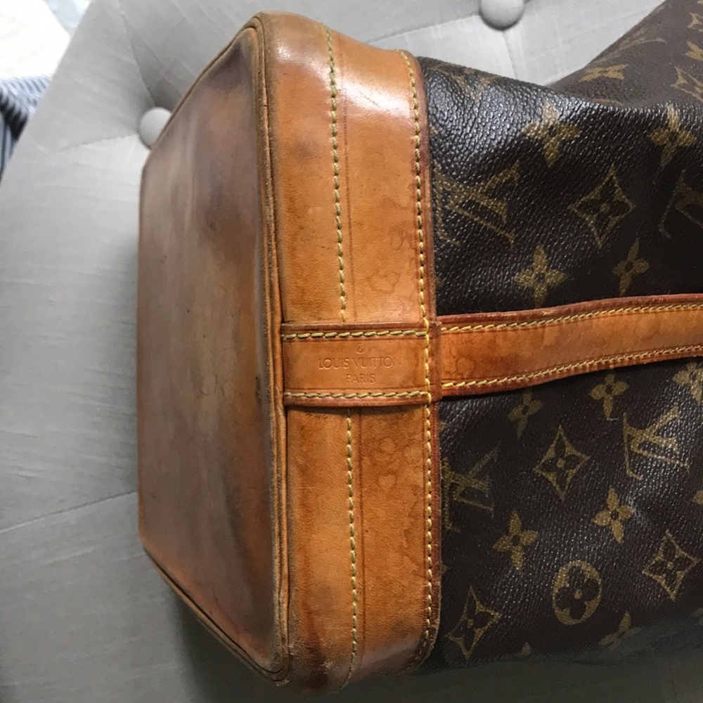 Louis Vuitton Champagne Bag - Picture 7 of 7